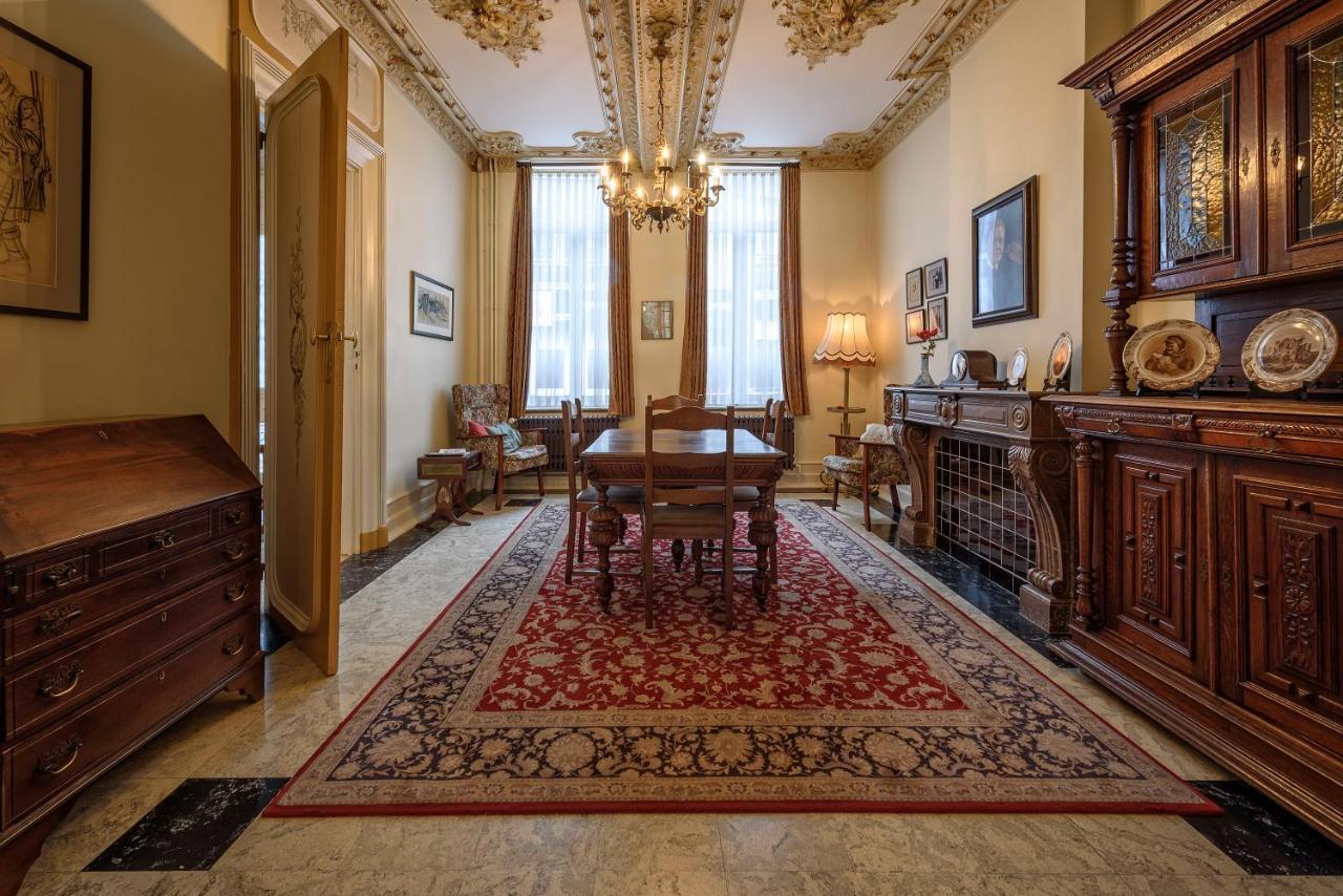 Talbot House Hotel Poperinge Bagian luar foto