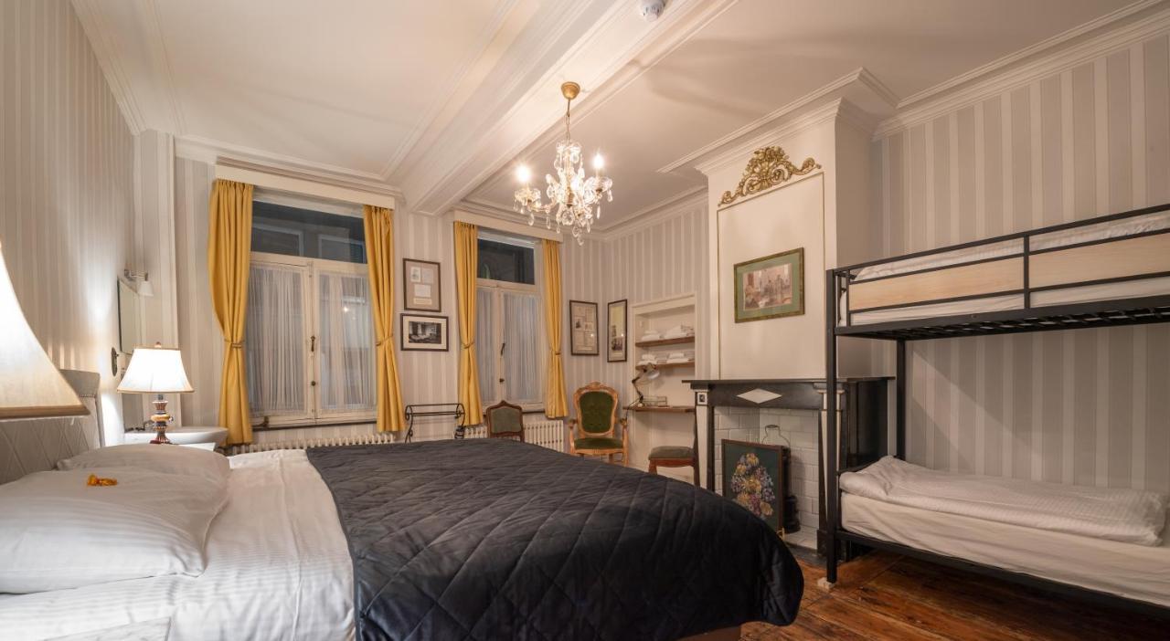 Talbot House Hotel Poperinge Bagian luar foto